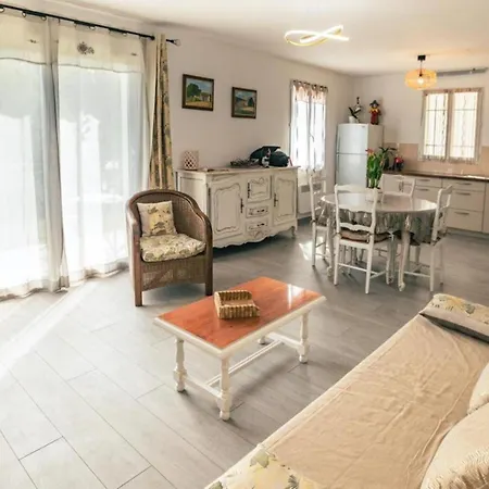 Charmante Au Plan-de-la-tour Avec Piscine Privee Villa